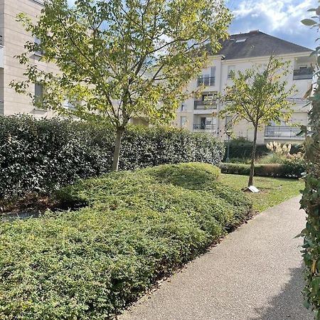 Studio 28 M2 & Jardin Privatif 20 M2 Montigny-le-Bretonneux Eksteriør billede